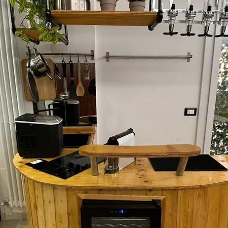 לינה וארוחת בוקר 4roomz