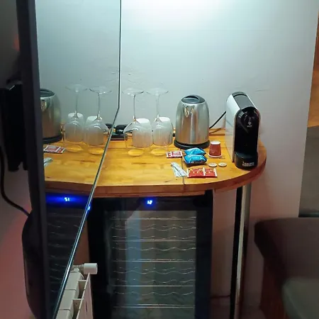 4roomz לינה וארוחת בוקר