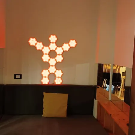 לינה וארוחת בוקר 4roomz