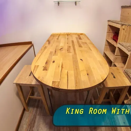 4roomz Отель типа 