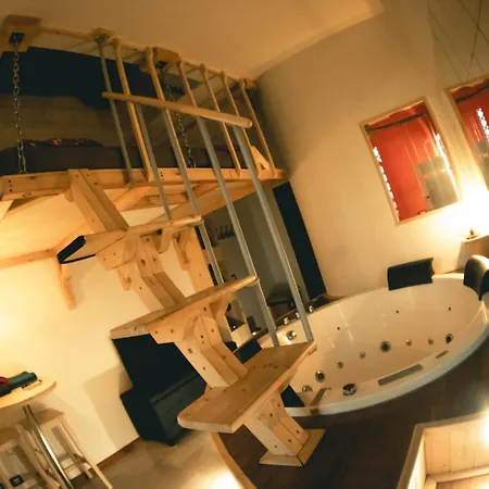 4roomz Bed & Breakfast