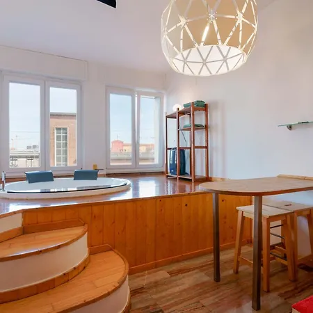 Bed & Breakfast 4roomz 3*