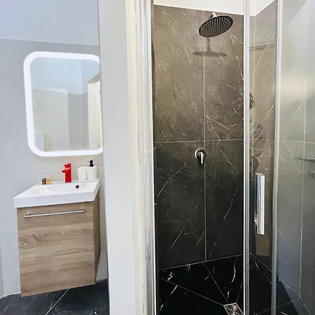 Couette-café Station Pietramellara - Self Check-in Bologne