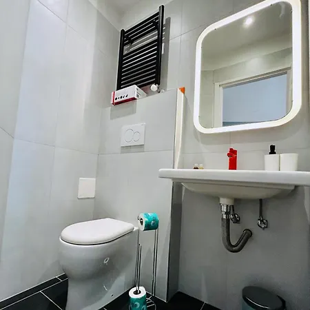 Couette-café Station Pietramellara - Self Check-in Bologne