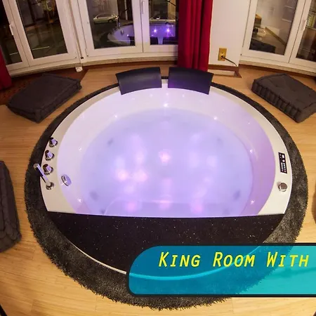 לינה וארוחת בוקר 4roomz