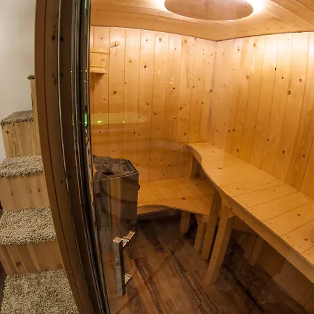 4roomz Отель типа 
